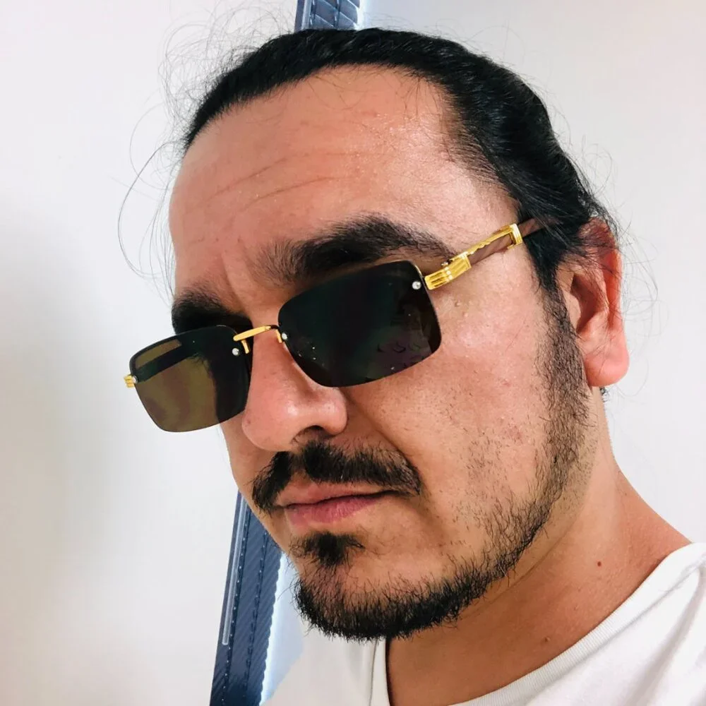 Men Sunglasses Dark Brown Lens Square Gold Frame Street Wear Light Weight Lentes